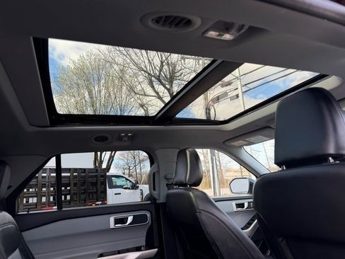 Certified 2022 Ford Explorer XLT w/ Equipment Group 202A image 2