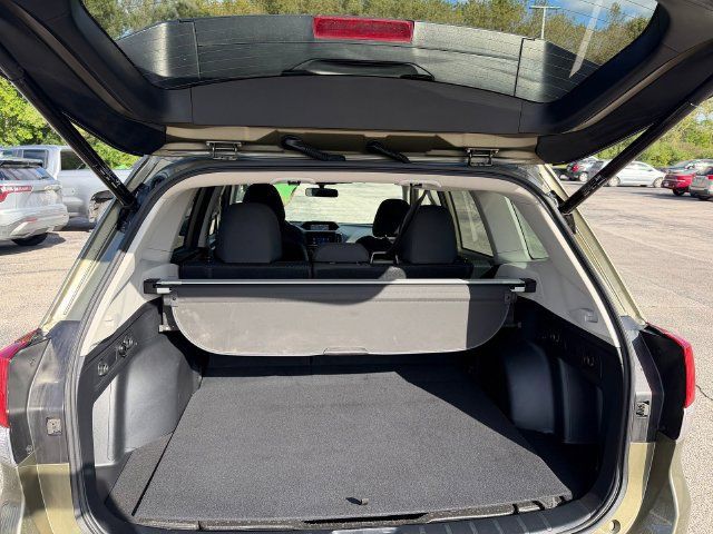 Used 2024 Subaru Forester Premium AWD/4WD image 7