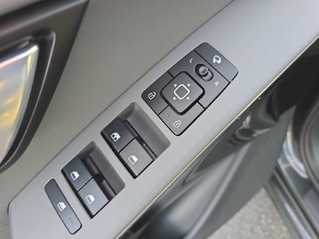 Used 2023 Kia Niro EX Touring FWD image 15