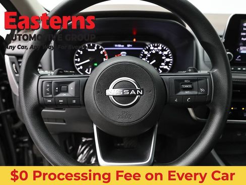 Used 2023 Nissan Rogue S AWD/4WD image 10