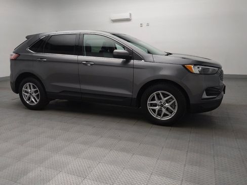 Used 2023 Ford Edge SEL image 11