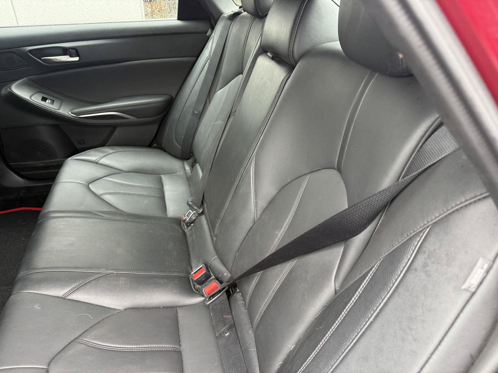 Used 2022 Toyota Avalon XLE FWD image 12