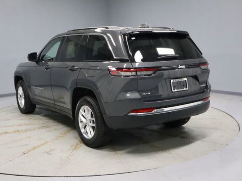 Used 2024 Jeep Grand Cherokee Laredo X w/ Luxury Tech Group I image 9
