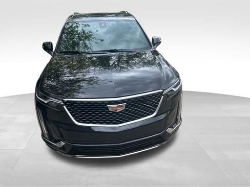 Certified 2024 Cadillac XT6 Premium Luxury AWD/4WD image 3