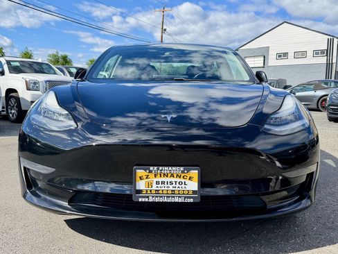 Used 2020 Tesla Model 3 Standard Range RWD image 2