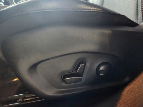 Used 2022 Jeep Compass Trailhawk w/ Sun and Sound Group image 35