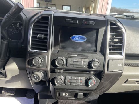 Used 2016 Ford F150 XLT w/ Equipment Group 302A Luxury image 14