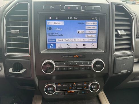 Used 2019 Ford Expedition Limited w/ Equipment Group 301A RWD image 14