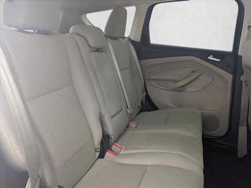Used 2017 Ford Escape SE w/ Equipment Group 201A FWD image 22