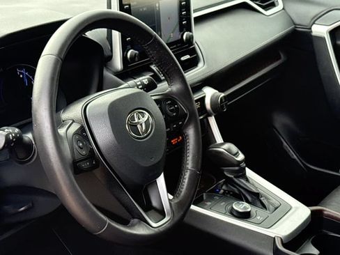 Used 2020 Toyota RAV4 Limited w/ Limited Grade Weather Package AWD/4WD image 19