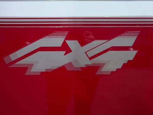 Used 1992 Ford F250 XLT Lariat 2dr 4WD Extended Ca image 25