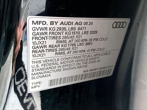 Used 2024 Audi Q8 Premium Plus w/ Premium Plus Package AWD/4WD image 33