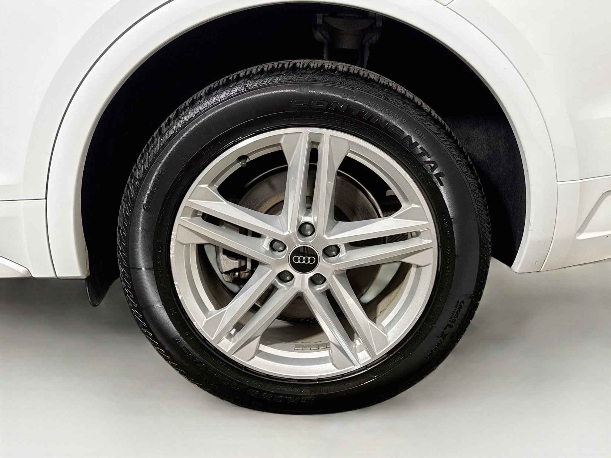 Used 2023 Audi Q5 e Premium Plus w/ Premium Plus Package AWD/4WD image 27
