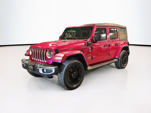 Used 2022 Jeep Wrangler Sahara image 3