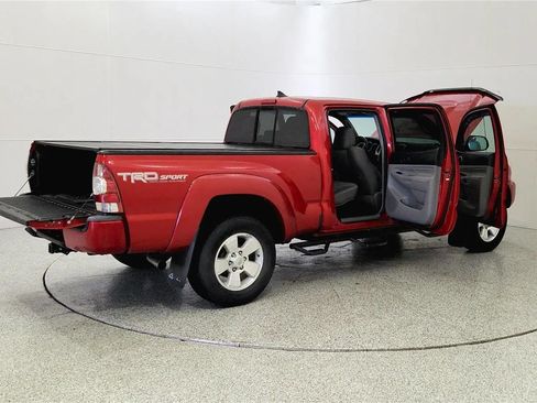 Used 2015 Toyota Tacoma 4x4 Double Cab w/ TRD Sport Package image 12