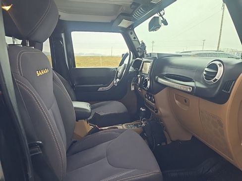 Used 2014 Jeep Wrangler Unlimited Sahara w/ Connectivity Group image 27
