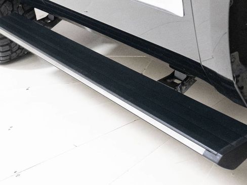 Used 2020 Cadillac Escalade Premium Luxury image 84