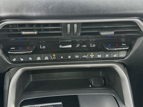 Used 2024 MAZDA CX-90 Plug-In Hybrid w/ Premium Plus AWD/4WD image 24