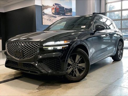 Used 2023 Genesis GV70 3.5T Sport w/ Sport Advanced Package image 3