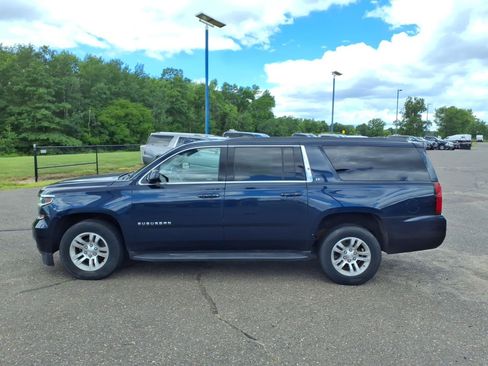 Used 2018 Chevrolet Suburban LT AWD/4WD image 2