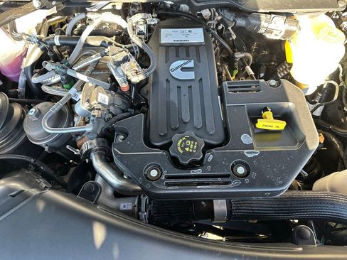 New 2026 RAM 2500 Big Horn AWD/4WD image 9