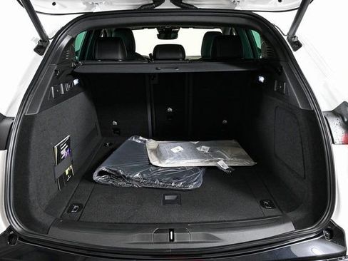 New 2025 Maserati Grecale Modena image 33