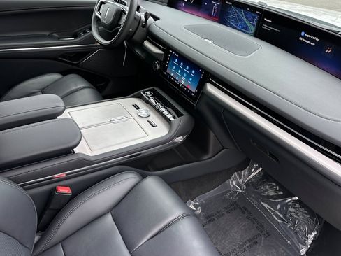 New 2025 Lincoln Navigator L Reserve w/ Jet Appearance Package image 16