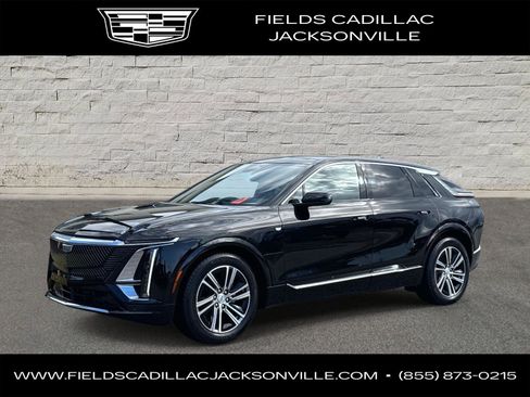 New 2025 Cadillac Lyriq Luxury RWD image 1