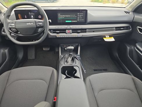 New 2026 Kia K4 FWD image 12