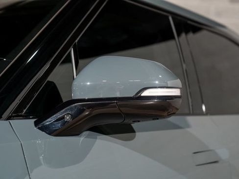Used 2026 Rivian R1T Premium AWD/4WD image 18