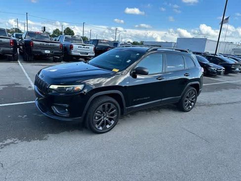 Used 2021 Jeep Cherokee Latitude Lux 80th Anniv w/ Quick Order Package 2YU 80th FWD image 16