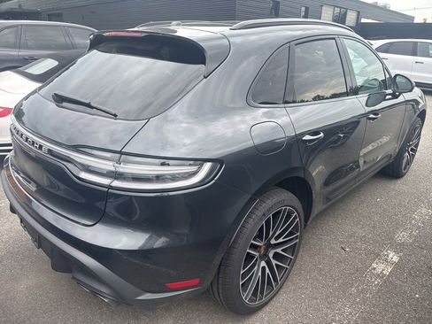 Certified 2026 Porsche Macan AWD/4WD image 12