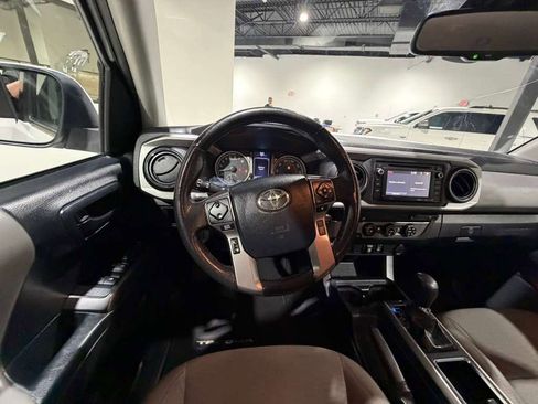 Used 2019 Toyota Tacoma SR5 image 35