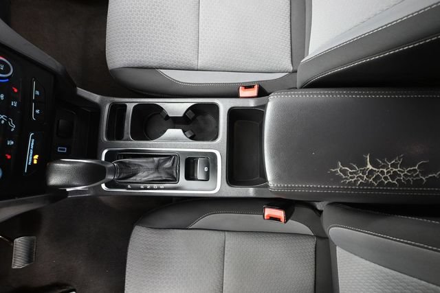 Used 2019 Ford Escape SE FWD image 25