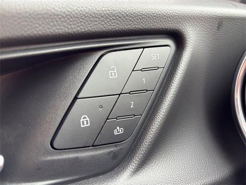 New 2026 Chevrolet Equinox ACTIV w/ Convenience Package III image 17