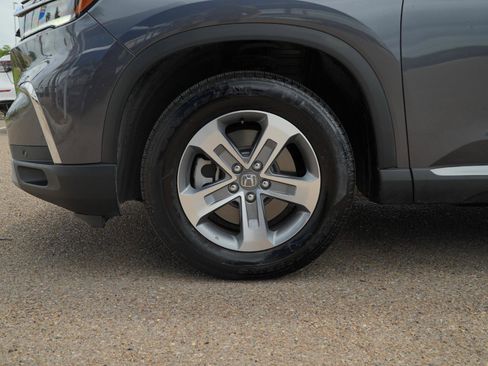 Used 2025 Honda Pilot EX-L image 8