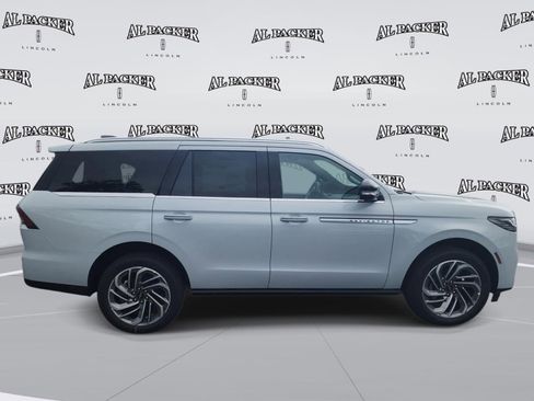 New 2026 Lincoln Navigator Reserve AWD/4WD image 6