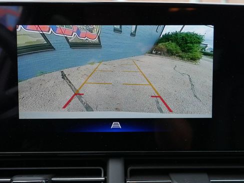 New 2026 Chevrolet Trax RS w/ Driver Confidence Package FWD image 25