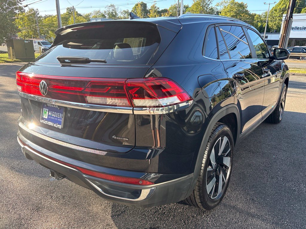 Used 2024 Volkswagen Atlas Cross Sport SE AWD/4WD image 7