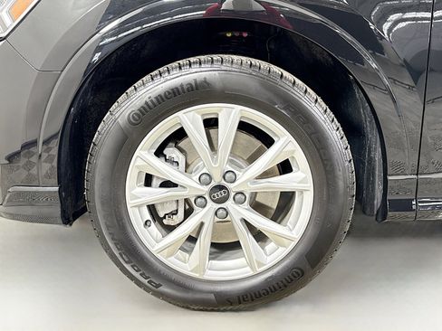 Used 2025 Audi Q3 2.0T Premium w/ Convenience Package image 29
