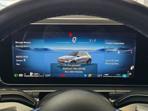 Used 2025 Mercedes-Benz GLE 350 4MATIC image 29