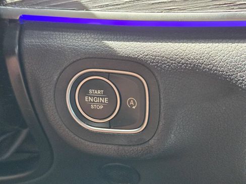 Used 2021 Mercedes-Benz GLE 350 4MATIC image 28
