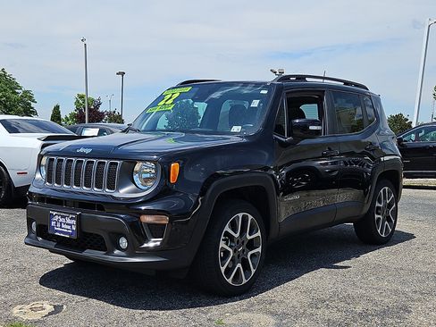 Used 2022 Jeep Renegade Limited w/ Sun, Sound & Wheels Group AWD/4WD image 3