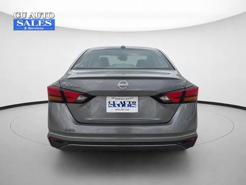 Used 2025 Nissan Altima 2.5 SV FWD image 6