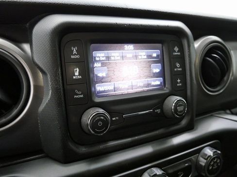 Used 2021 Jeep Wrangler Unlimited Willys image 28