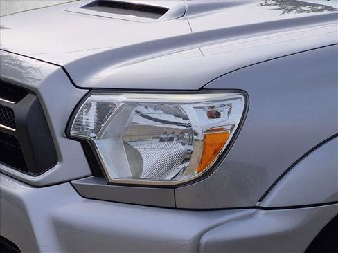 Used 2015 Toyota Tacoma PreRunner w/ TRD Sport Package RWD image 8