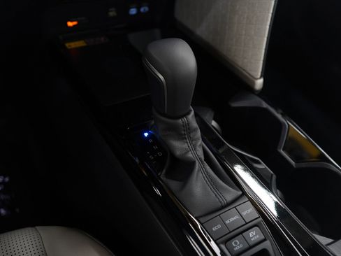 Used 2026 Toyota Camry XLE w/ Premium Plus Package image 22