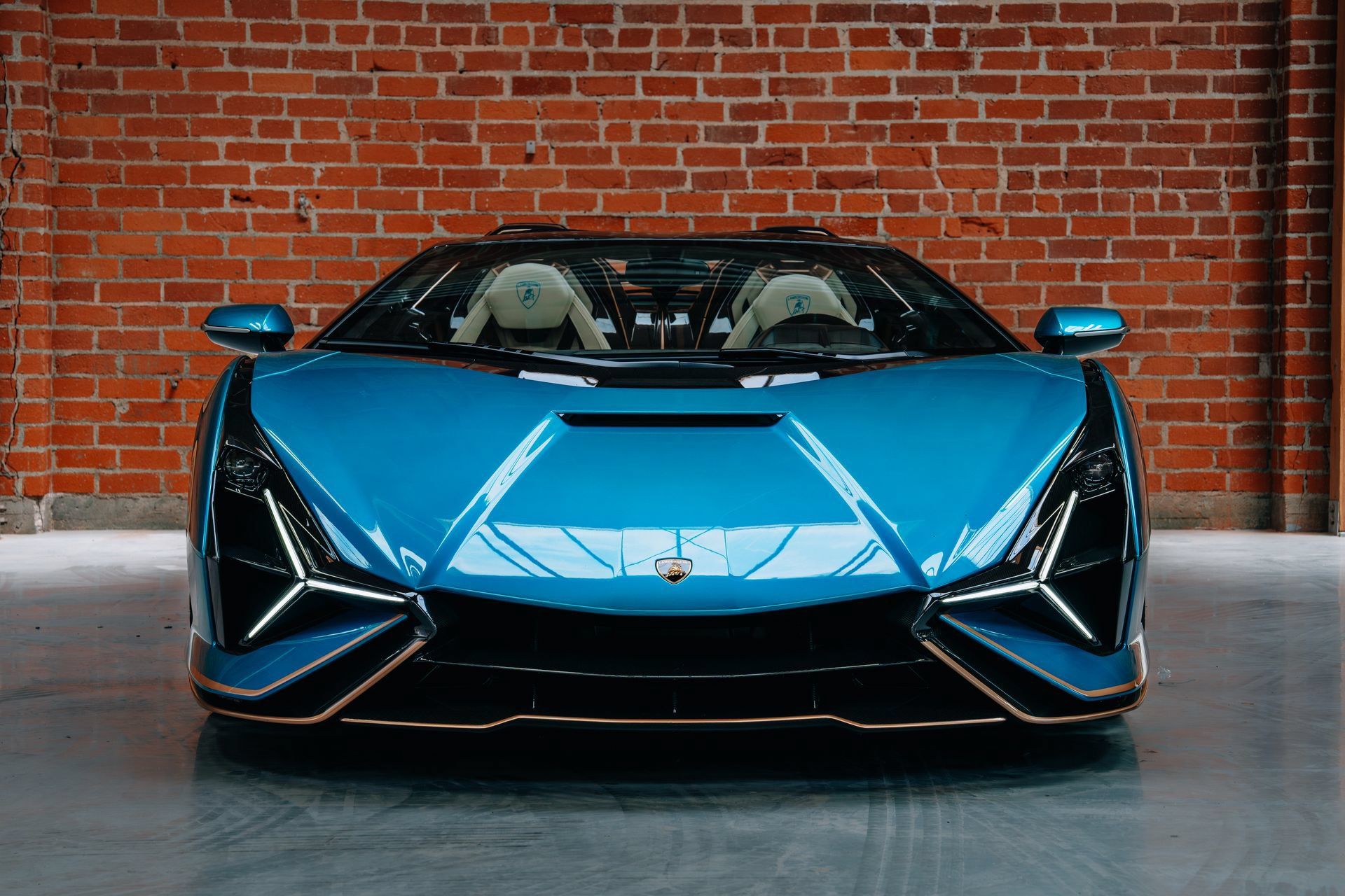 Used 2021 Lamborghini Sian Roadster AWD/4WD image 2