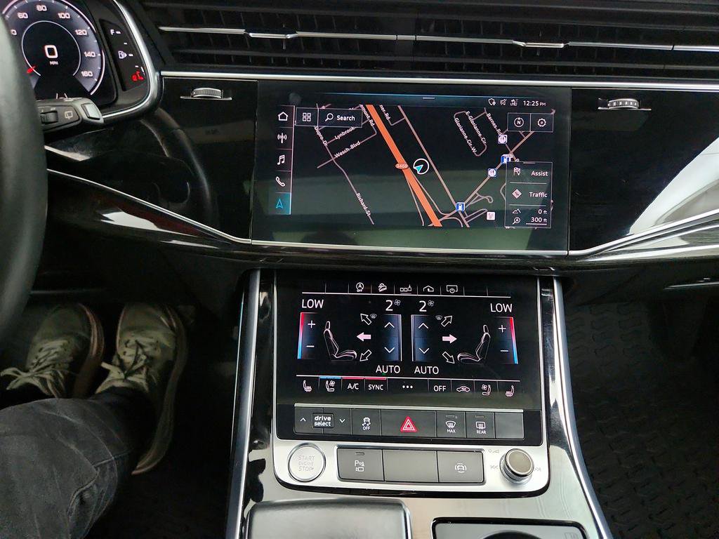 Used 2019 Audi Q8 Premium Plus w/ Premium Plus AWD/4WD image 22