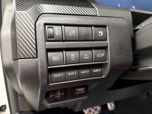 Used 2025 Toyota Tacoma TRD Pro image 32